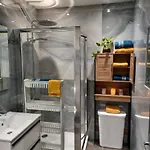 Le Rendez Vous De L'ete Apartment *