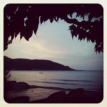 Le Rendez Vous De L'ete Apartment Pietracorbara